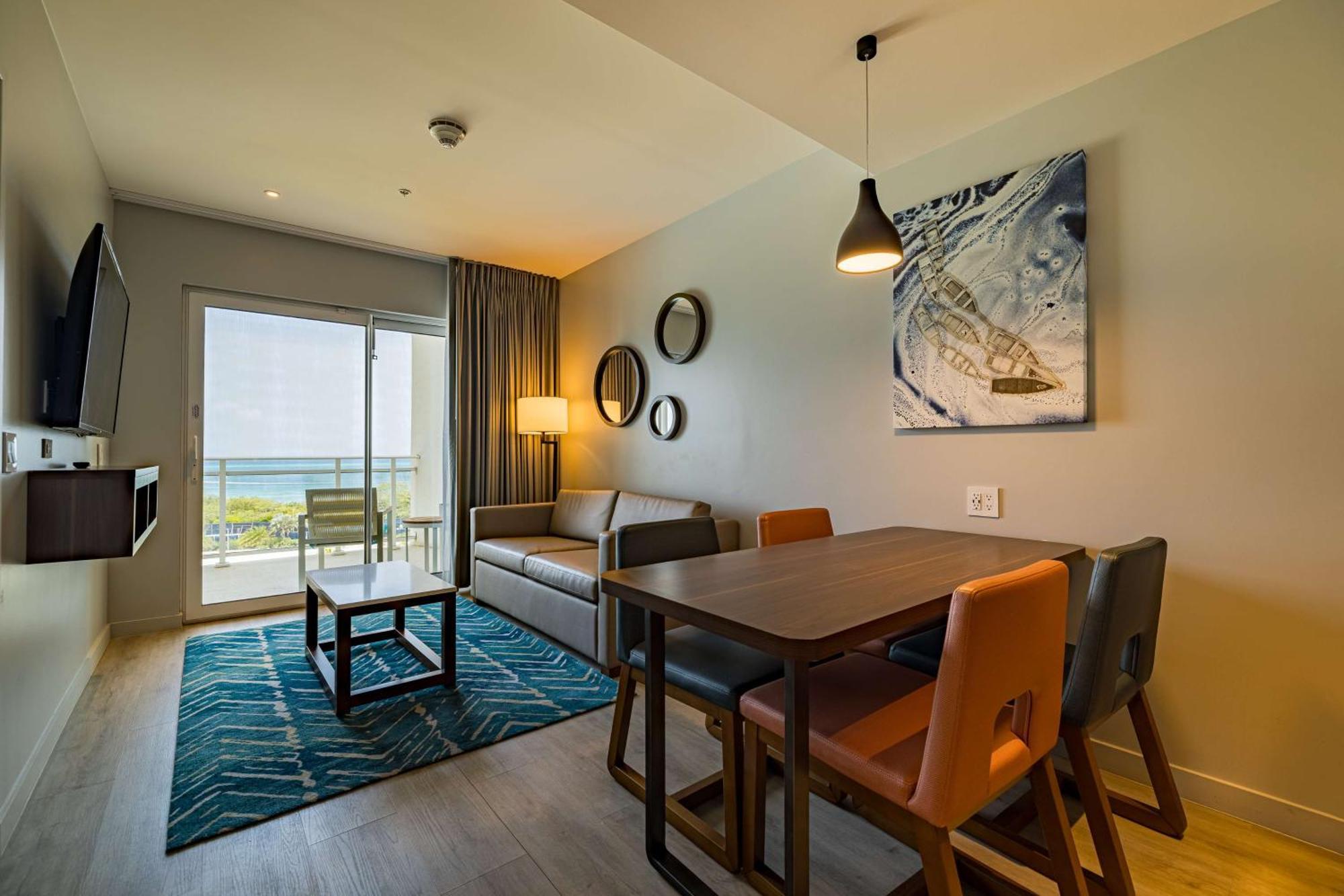 Embassy Suites By Hilton Aruba Beach Resort Палм Бийч Екстериор снимка