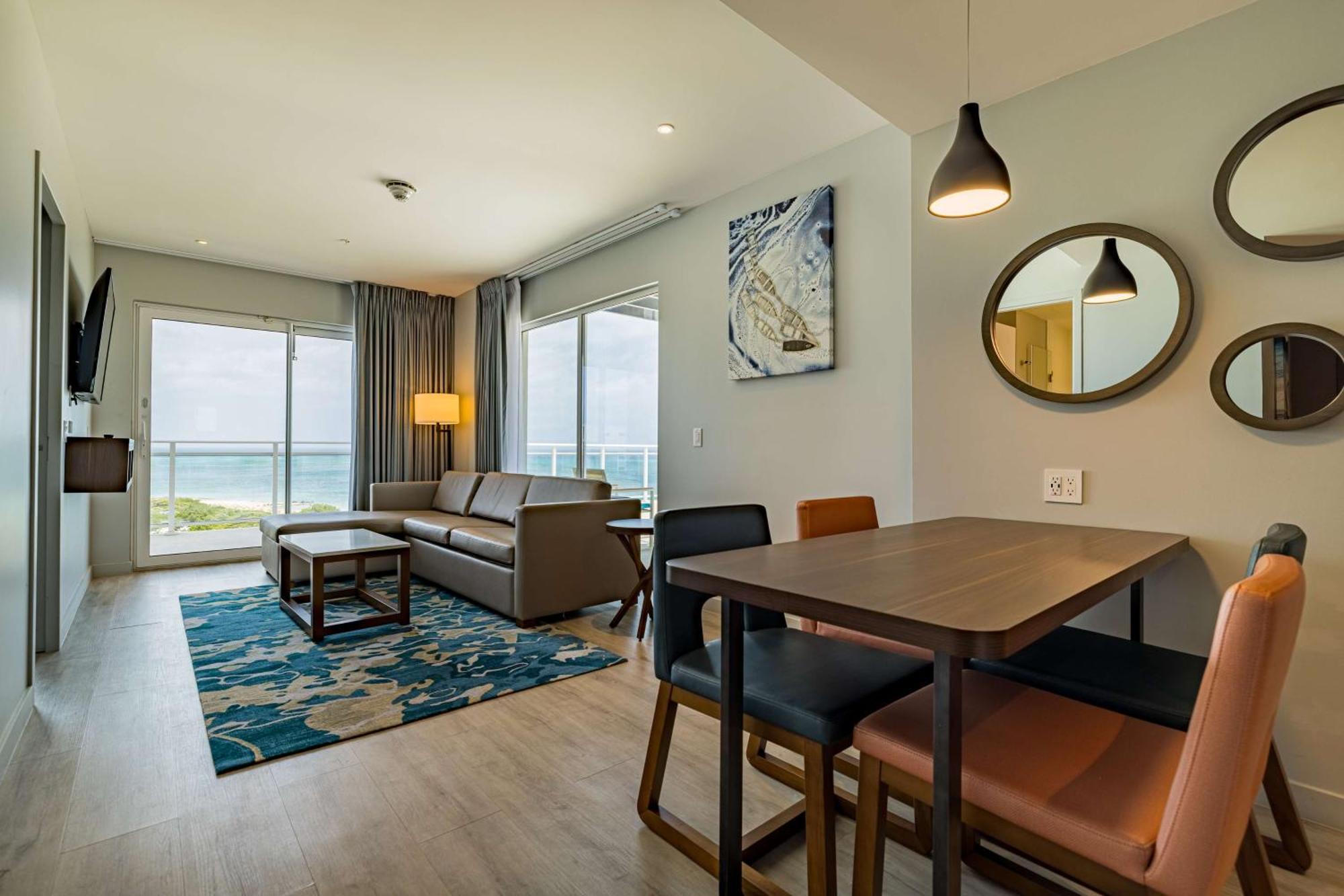 Embassy Suites By Hilton Aruba Beach Resort Палм Бийч Екстериор снимка